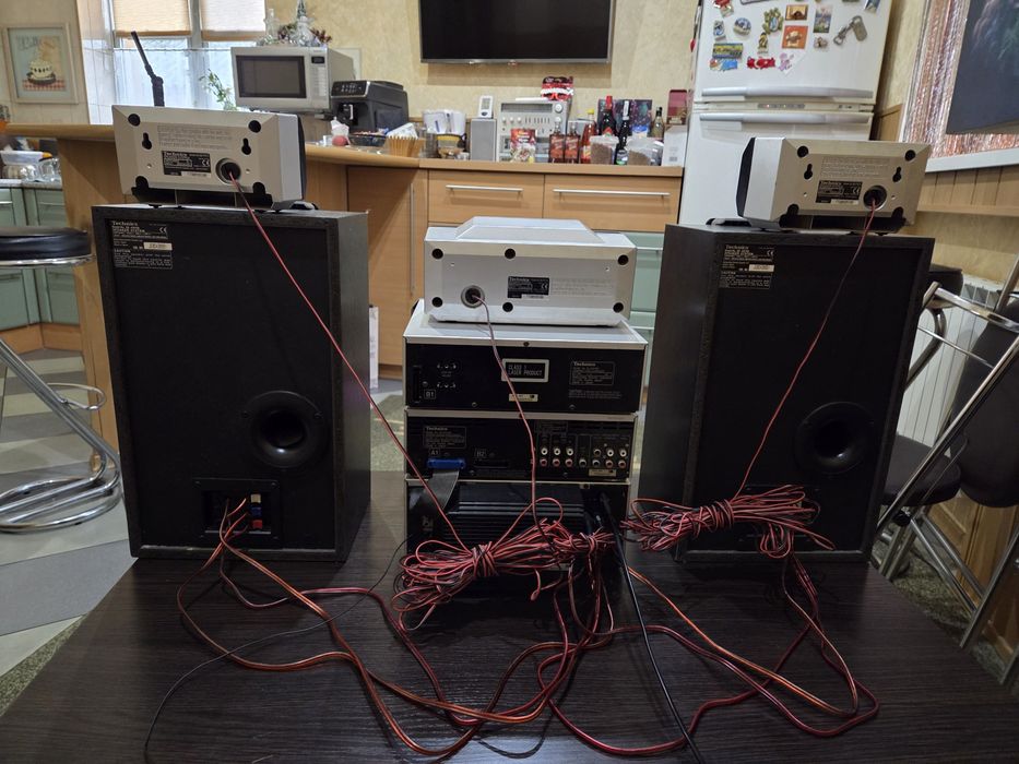 Tehniks Sl EH 760  . Музичний центр .