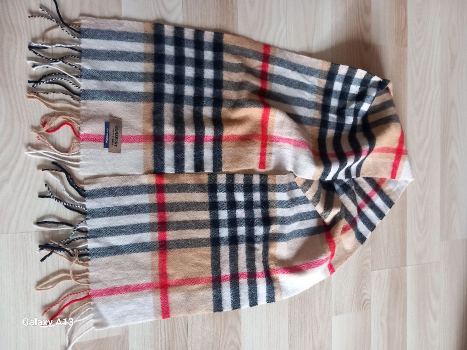 Burberry szalik damski wełniany