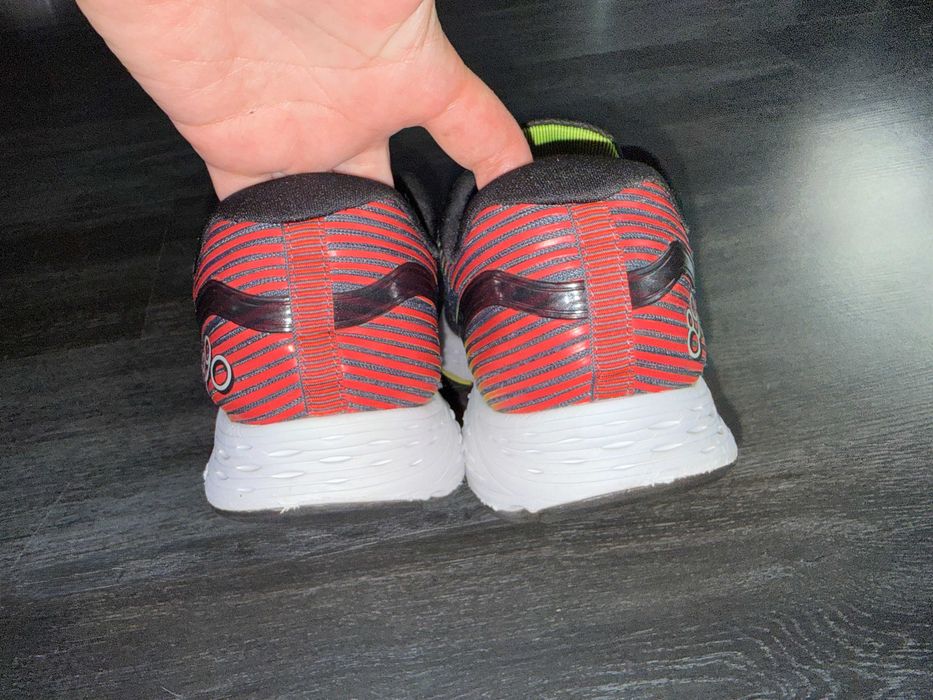 Легкі кросівки New Balance 890v6, оригінал, р-р 46-47,5, уст 30,5 см