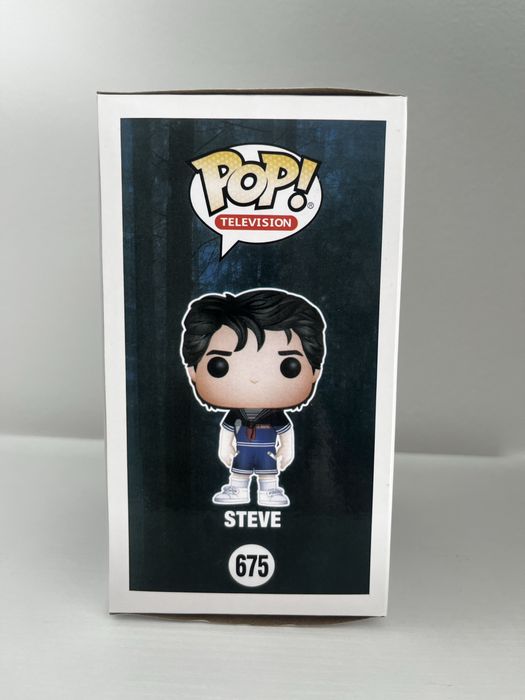 Funko POP! Stranger Things - Vinil - Steve - 675 (edição 1800 unidades)
