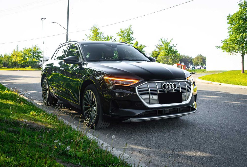 Audi e-tron      2019