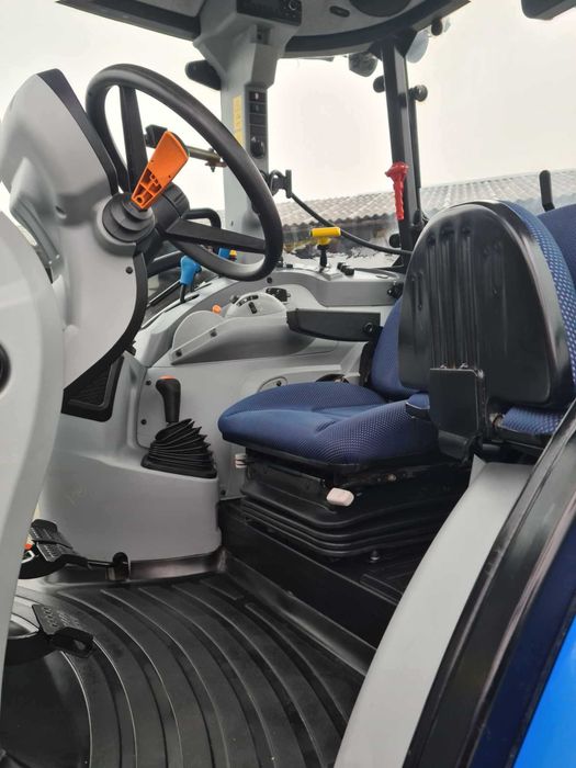 New Holland T 5-120. Рік випуску 2023.