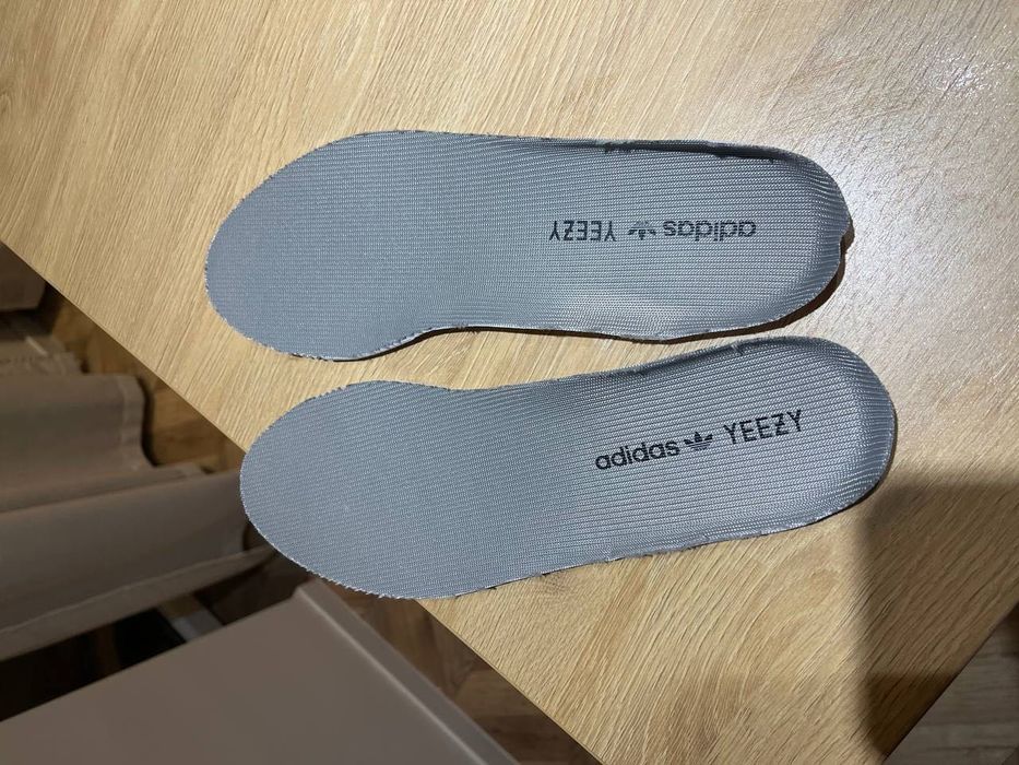 adidas Yeezy boost 350 v2 beluga reflective 43 onyx carbon bone black