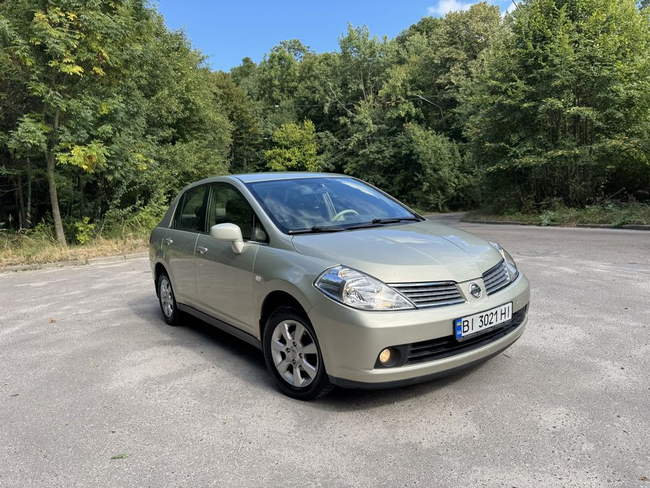 Nissan Tiida 1.6 автомат