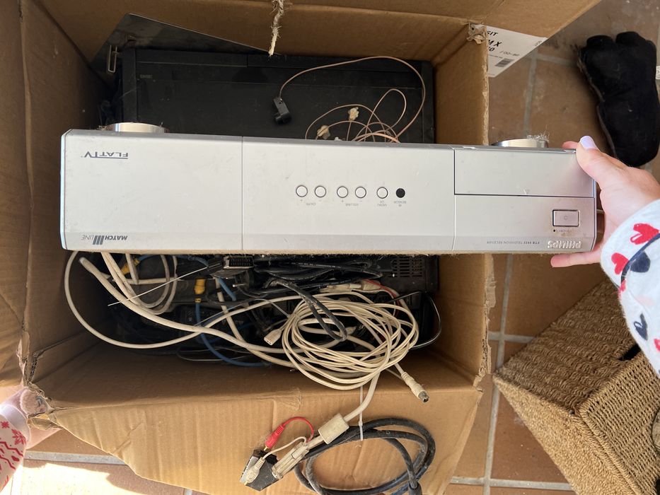 Tuner, DVD Player, and Other Components64550631900417124