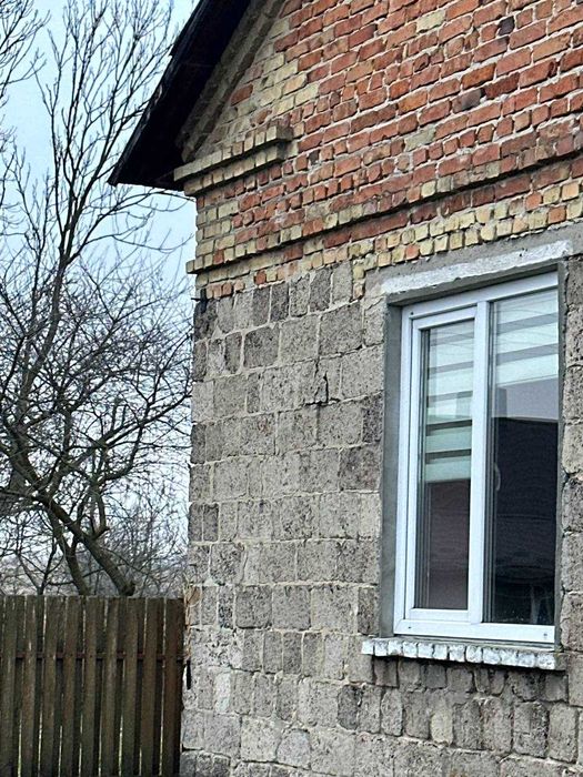 Продається доглянутий будинок у с. Ушня,  15 хвилин  від Золочева.