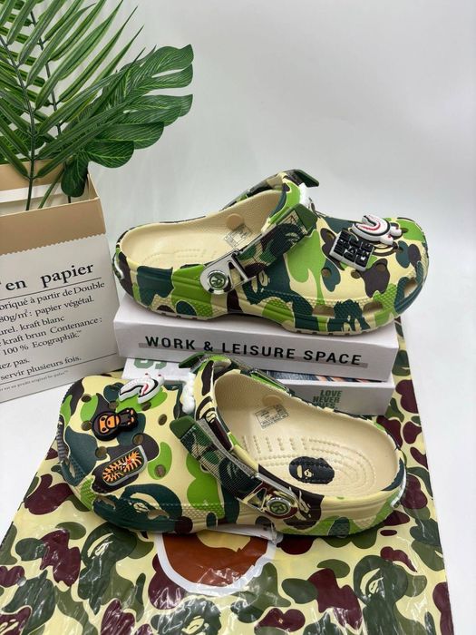 ‼️БЕЗ ПЕРЕДОПЛАТ‼️Крокси Crocs x Bape/ тапочки/шльопанці/крокс