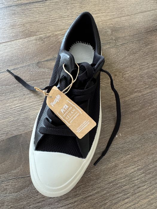 Кеди People Footwear — нові, легкі як Nike, 41 розмір