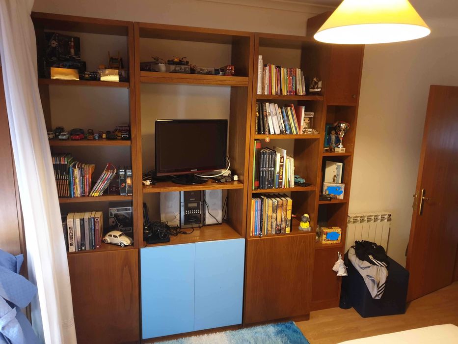 Vendo 4 moveis, com pouco uso