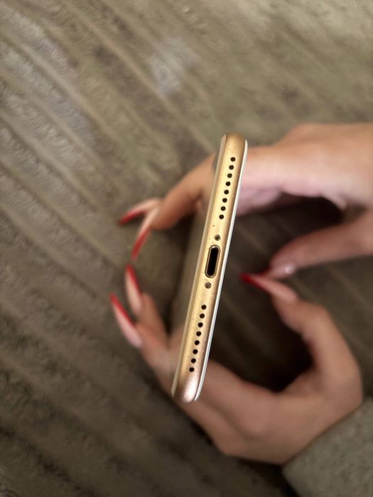 Продам Iphone 8 plus