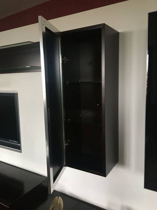 Conjunto móveis sala TV e cristaleiras madeira wengué