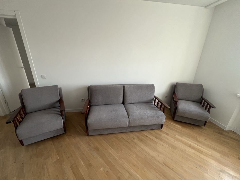 Диван і два мʼяких крісла