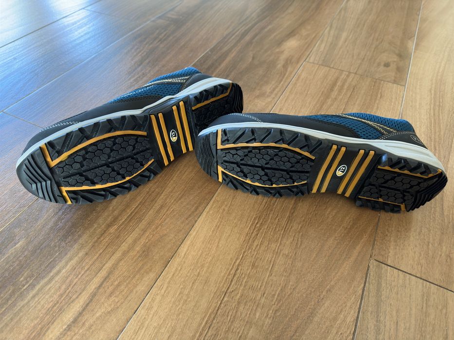 Buty Robocze V12 Footwear Velocity IGS S1P HRO SRC Trainer