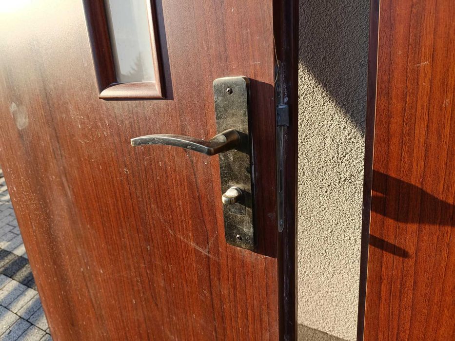 Drzwi wewnętrzne 3x80 prawe, 3x70 prawe orzech