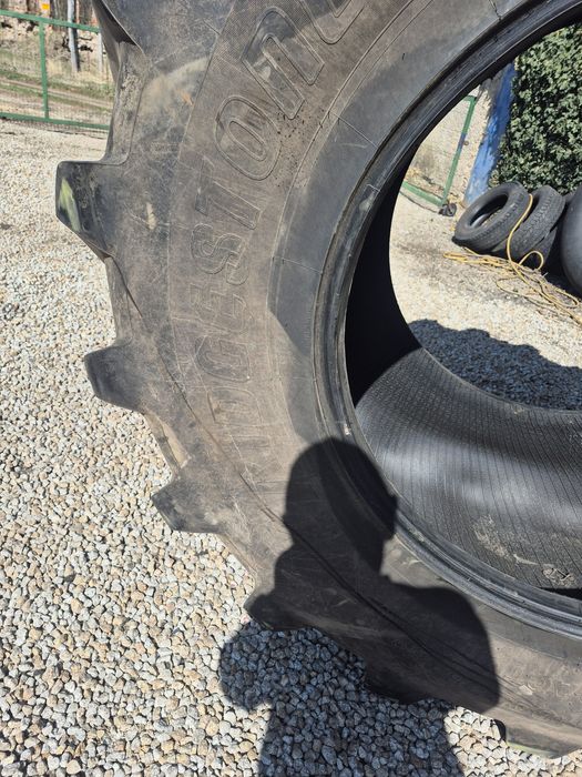 Opona 900/60R38 Bridgestone.