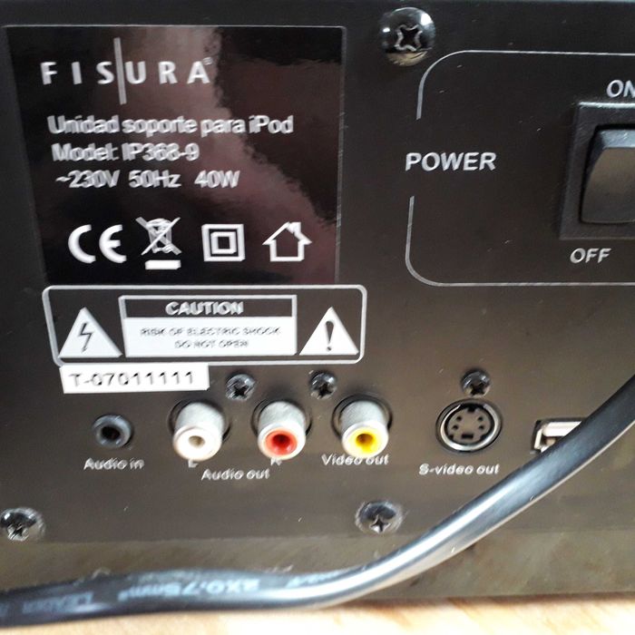 Unidade de suporte e leitor de I-PoD usado mas em bom estado Cor Preta