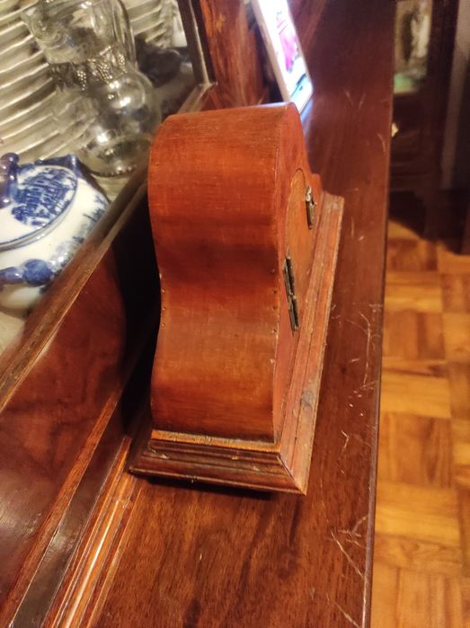 Relógio da Pórtico em madeira