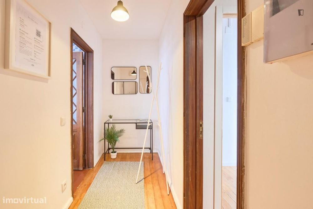 Quarto - localizado em Lapa Lisbon