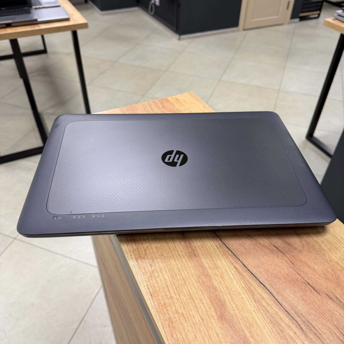 Ноутбук HP ZBook G3 - 17.3" FHD IPS/i7 6700HQ/Quadro M1000M 2 GB/16 GB