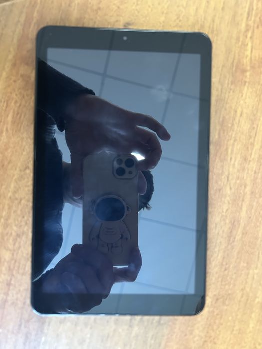 Samsung galaxy tab a8 2/32