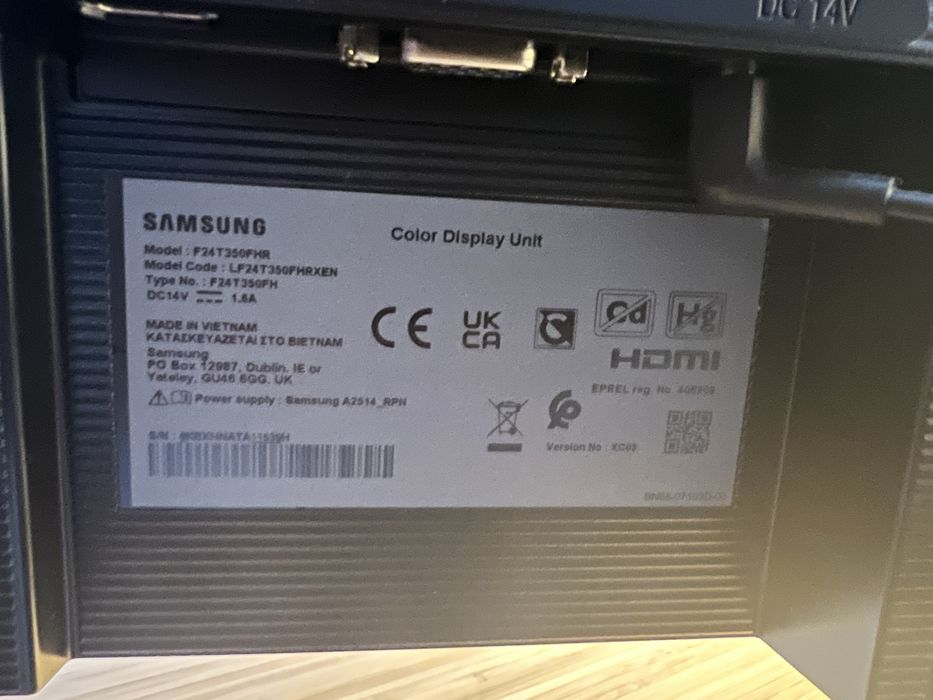 Monitor Samsung F24T350FHR de 24” (1920x1080) preto