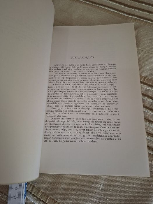 A Cera das Abelhas no Ultramar Português