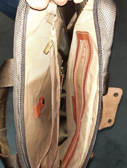 Mala escola/trabalho