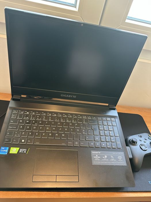 Portatil gaming gigabyte G5 GD