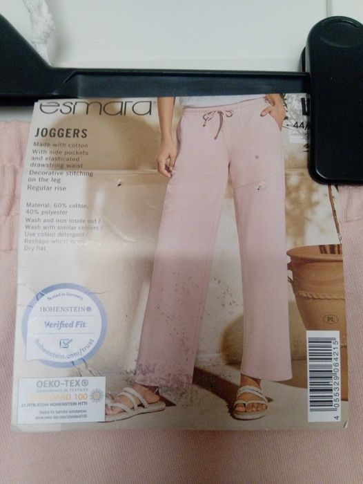 1/2 ceny modne spodnie dresowe joggers Esmara pudrowy róż roz. L