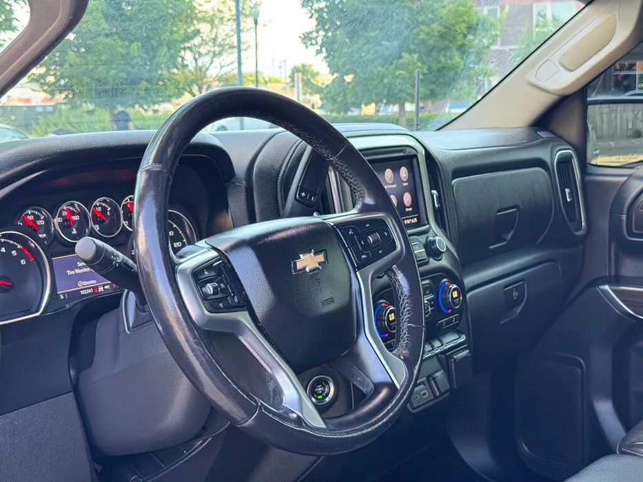 Chevrolet Silverado 1500      2021