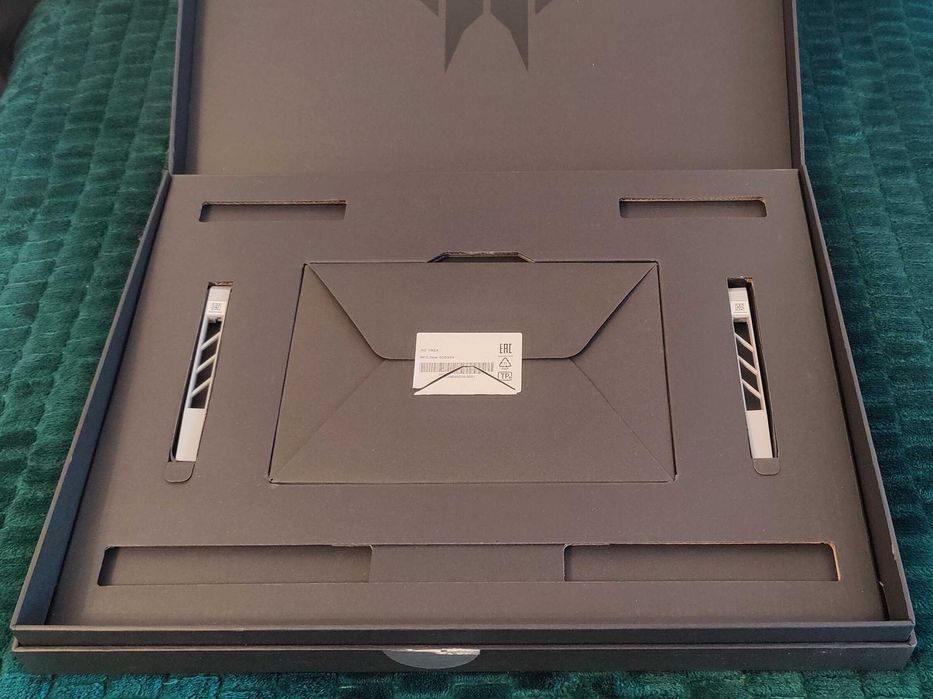 Acer Predator Helios 18 i9-14900HX RTX 4080 12GB 2TB Stan Idealny