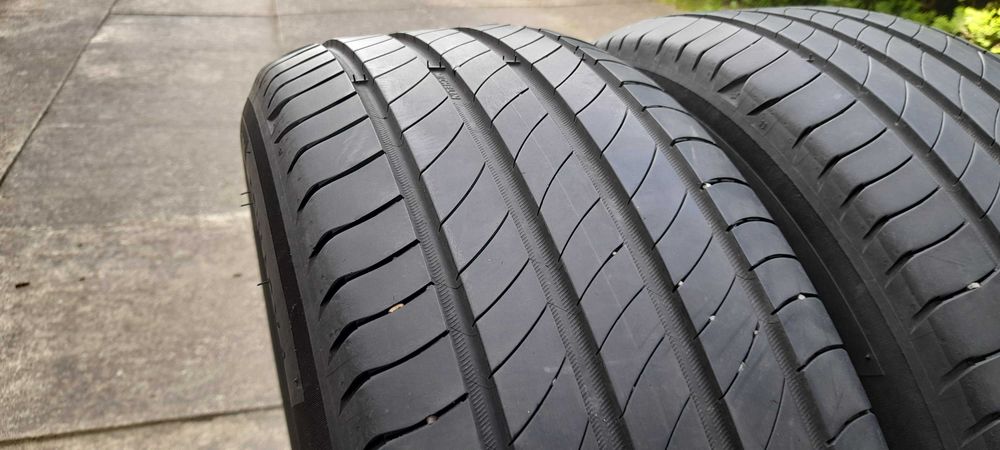 Opony letnie  Michelin  215/55 R17 V     94V
