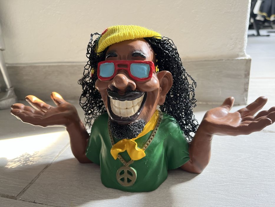 Bonecos ceramica bob marley 15uni
