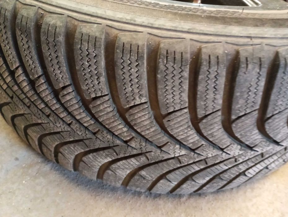 Jogo de 4 jantes Audi Originais 225/45R17