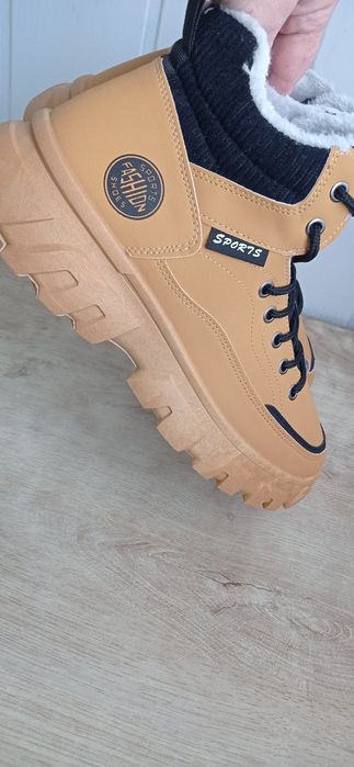 Buty zimowe 42-27,3 cm