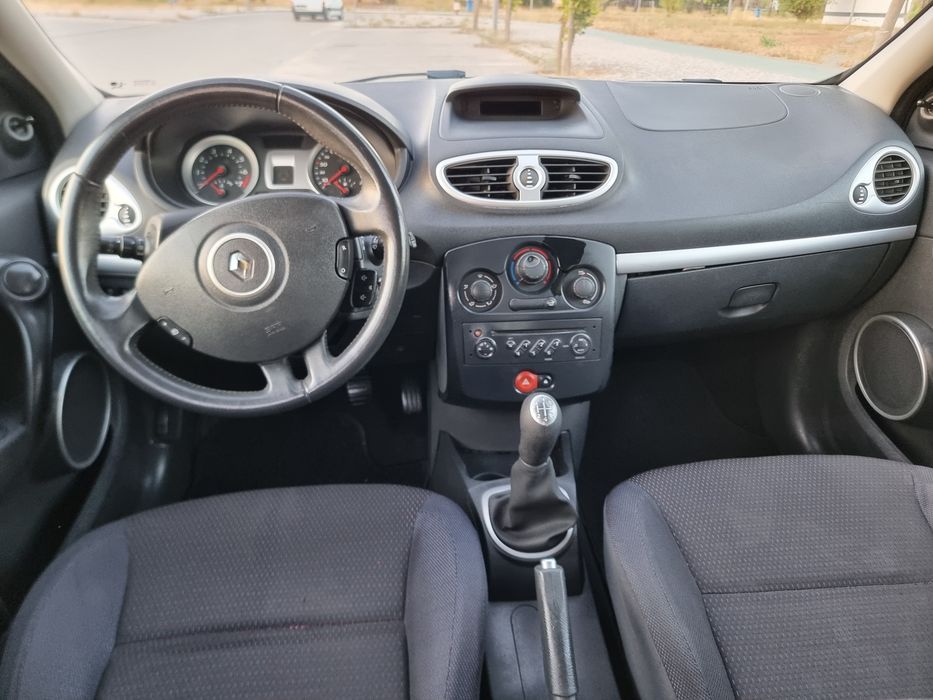 Renault clio 1.2 gasolina  ano 2006km 190