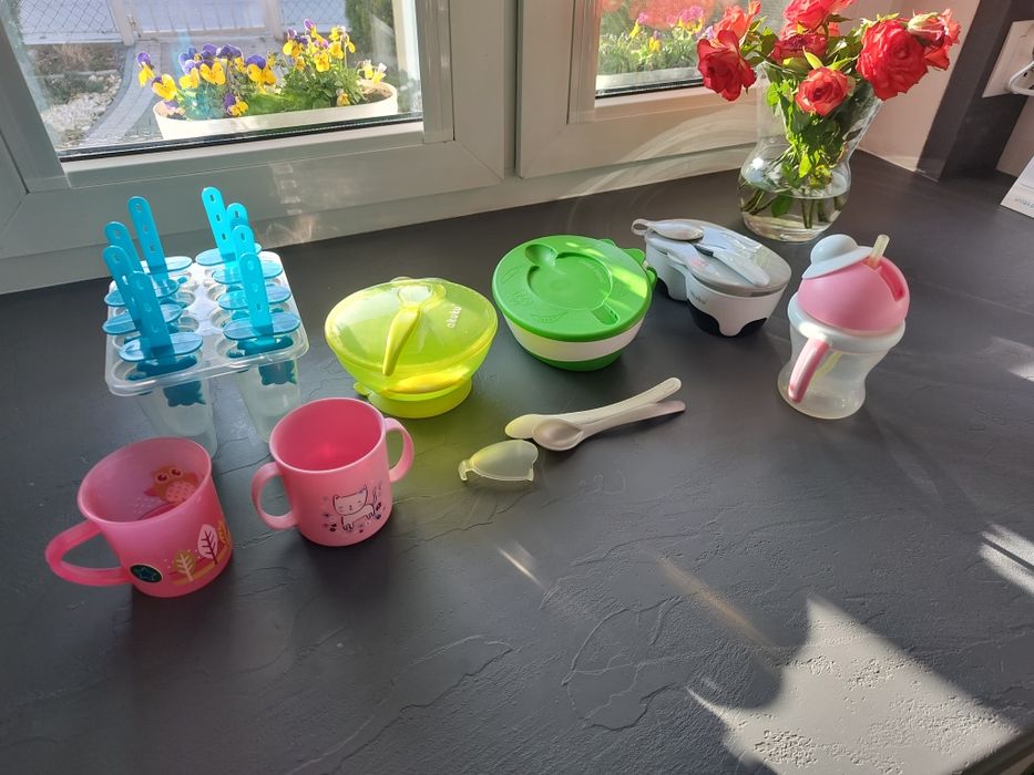 Sprzedam zestaw naczyń dla niemowlaka