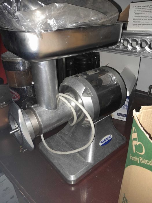 Máquina industrial picar triturar carne