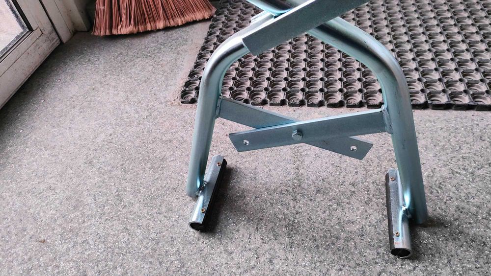 Chwytak do Krawężników obrzeży narzędzia brukarskie kostka brukowa