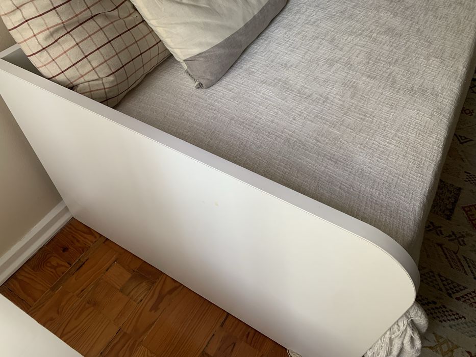 Cama gaveta em optimo estado!
