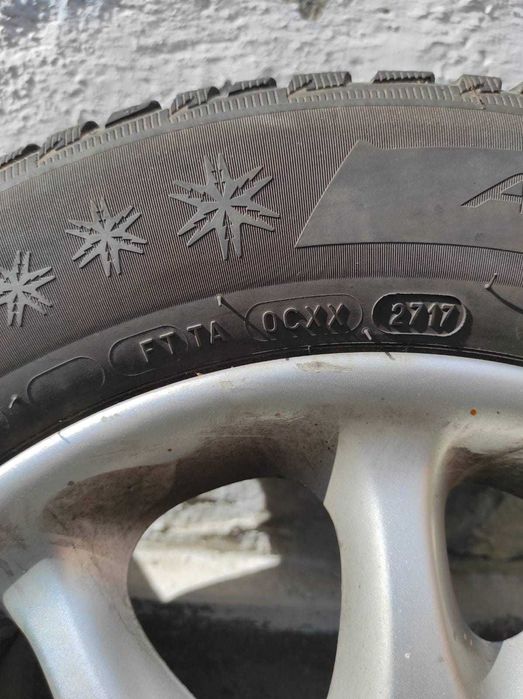 Opony z felgami Alfa Romeo