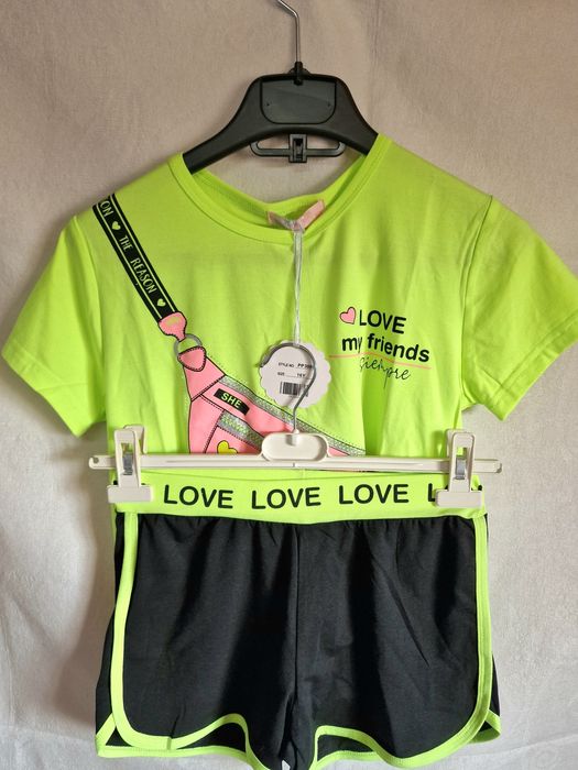 Conjunto de camisola e calção para menina. Tamanho 16 anos