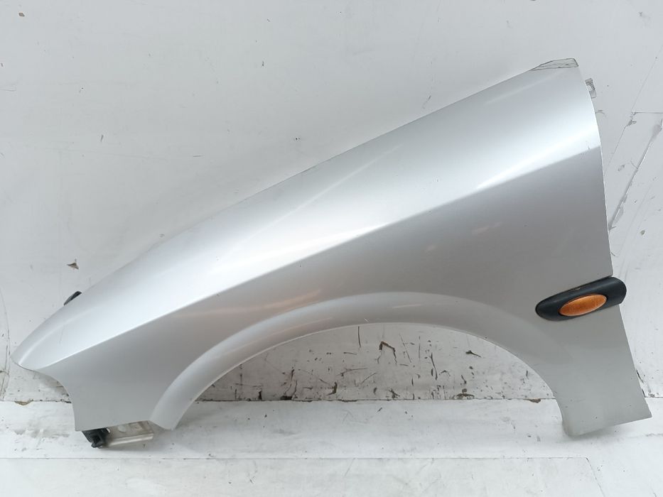 Guarda Lamas Esquerdo - OPEL VECTRA B Combi (J96) | 96 - 03