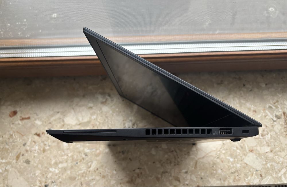 Lenovo Thinkpad T14s Ryzen 5 PRO 4650u Ram 8gb m2 256gb 14 FHD IPS