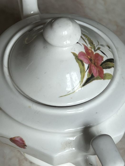 Сахарницы разные