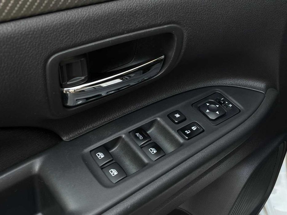 Продам Mitsubishi Outlander 2015. Можна в розстрочку, під викуп.