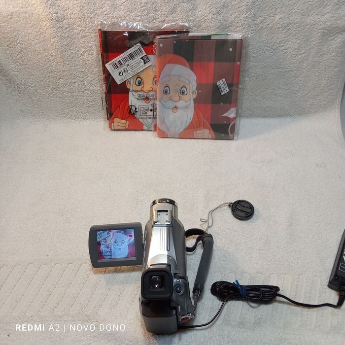 Canon máquina de filmar MV600