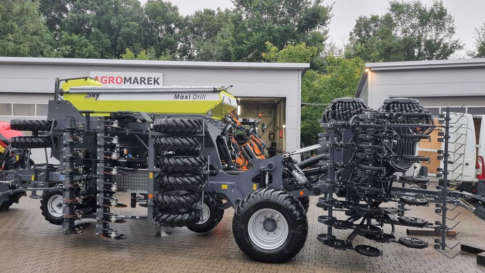 Siewnik zbożowy bezorkowy SKY MAXIDRILL W4020 Fertisem E-Drive Premium
