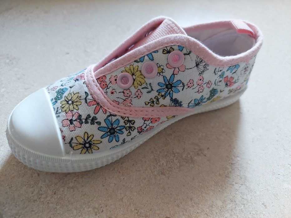 Ténis de menina,  tamanho 25/26