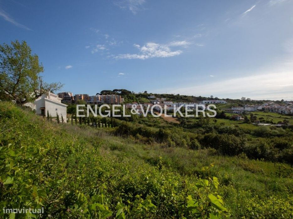 Land for a Condominium of 6 T3 Houses, with Swimming Pool, in Sesimbra ...